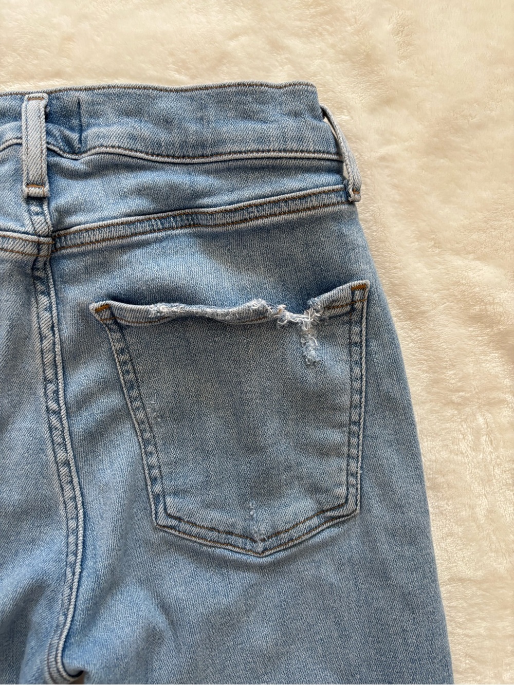Aritzia Agolde distressed skinny jeans - Picture 5 of 8